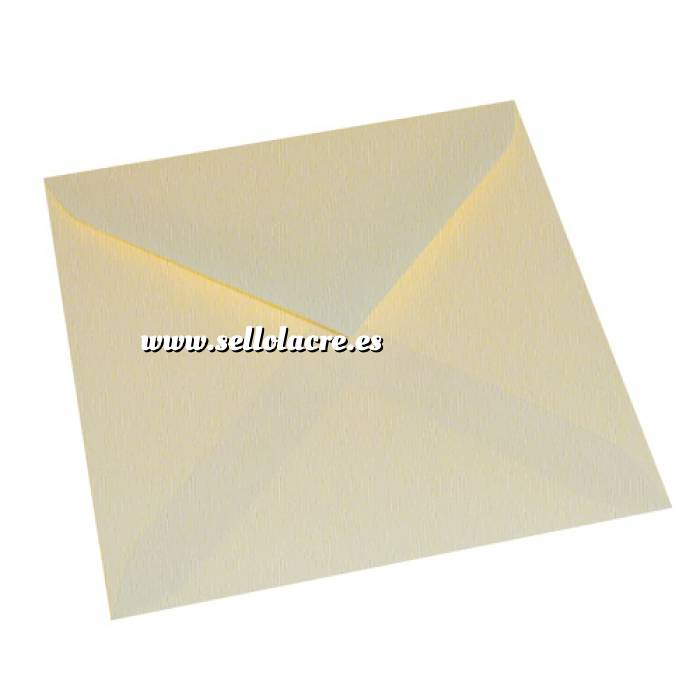 Imagen Sobres cuadrados sobre crema verjurado 16.5x16.5 (Últimas Unidades) 